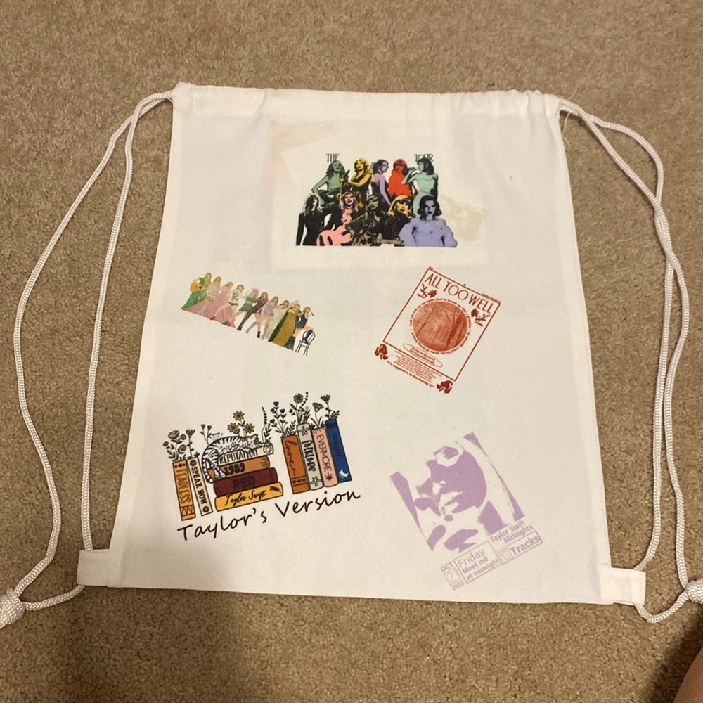 Custom made Taylor cinch backpack- Emery on  bag. So cute never carried. NWOT